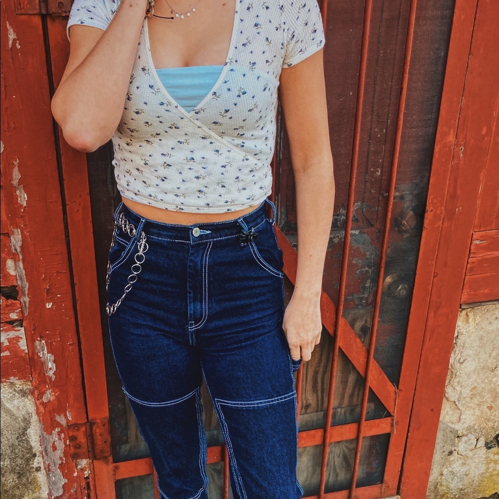 Meet your Posher, Ava